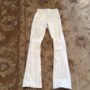 ALO Airbrush High-Waist 7/8 Bootcut Legging